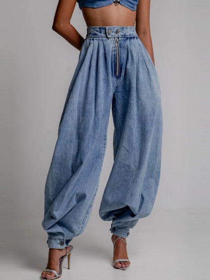 Jean taille haute avec liens aux jambes