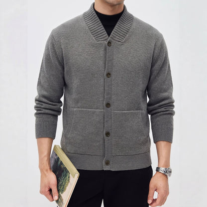 Cardigan homme en maille à col V
