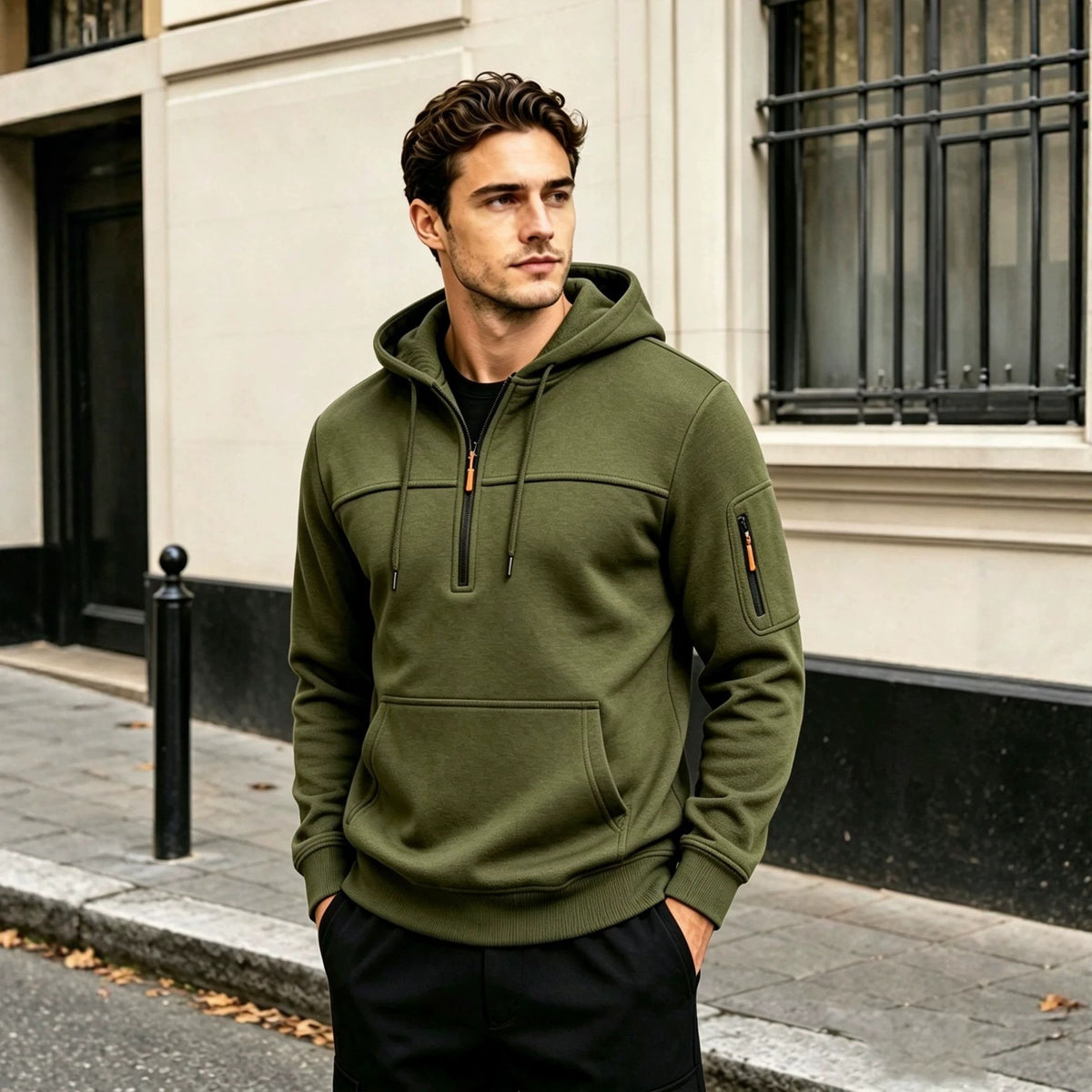 Sudadera multibolsillos con capucha y cremallera