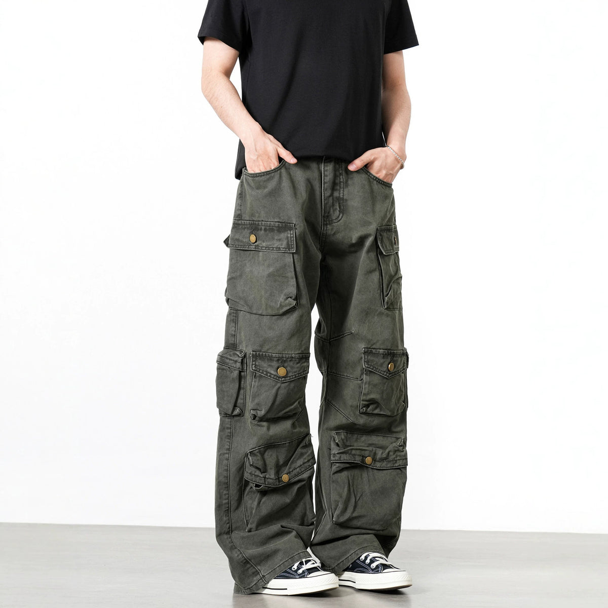 Multi-Pocket Straight-Leg Cargo Jeans