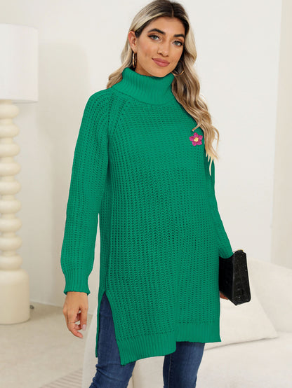 Vestido de cuello alto con flores de ganchillo
