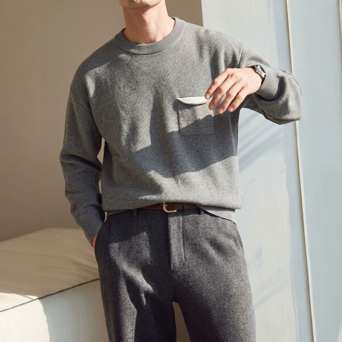 Basic-Herrenpullover mit Rundhalsausschnitt