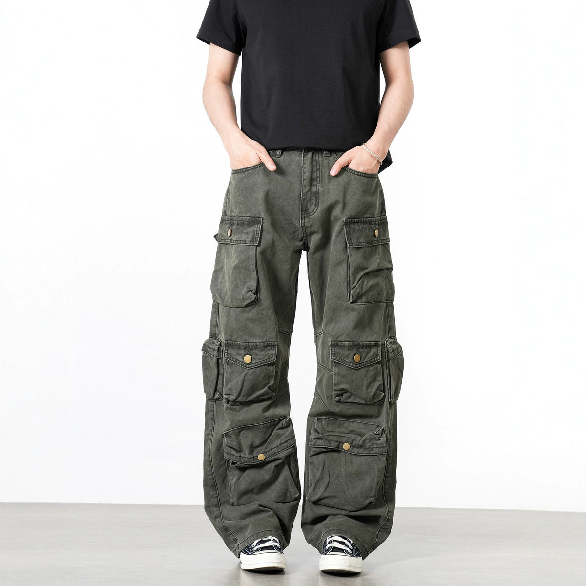 Multi-Pocket Straight-Leg Cargo Jeans