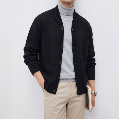 Cardigan homme en maille à col V