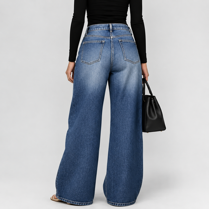 Jeans a gamba larga a vita alta con occhielli