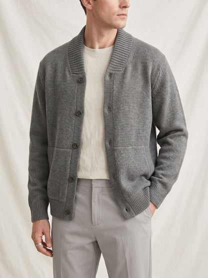 Cardigan homme en maille à col V