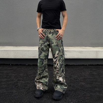 Leopard-Camouflage Wide-Leg Jeans