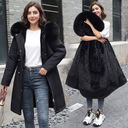 Parka medio lungo con cappuccio e collo in pelliccia