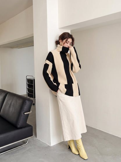 Asymmetric Turtleneck Colour-Block Pullover